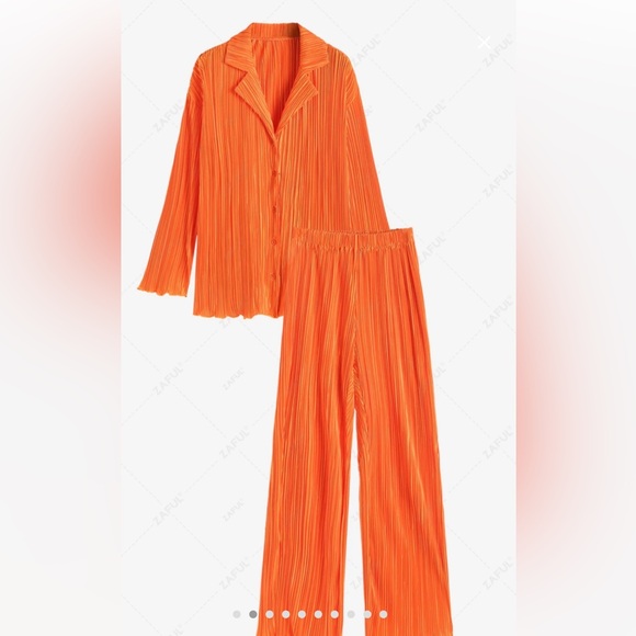 Boohoo Pleated Button Up Shirt And Pants Set - Tangerine Small NEW without tags - Picture 5 of 5